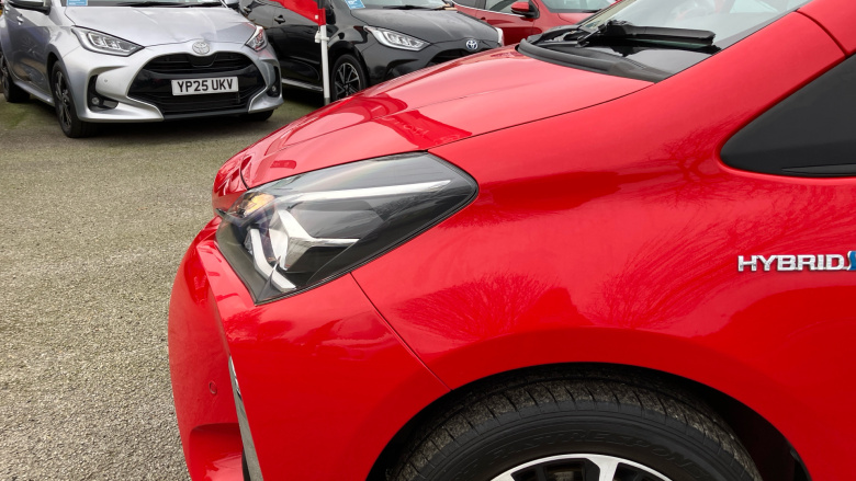 Toyota Yaris 1.5 Hybrid Icon Tech 5dr CVT Hybrid Hatchback